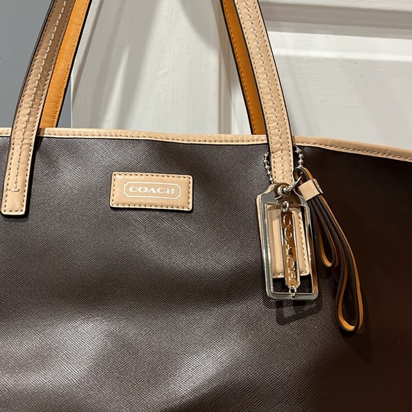 Coach Tote - Picture 2 of 4